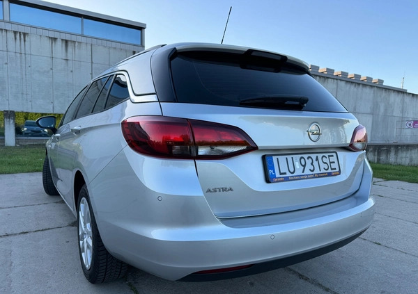 Opel Astra cena 38900 przebieg: 207000, rok produkcji 2019 z Lublin małe 254